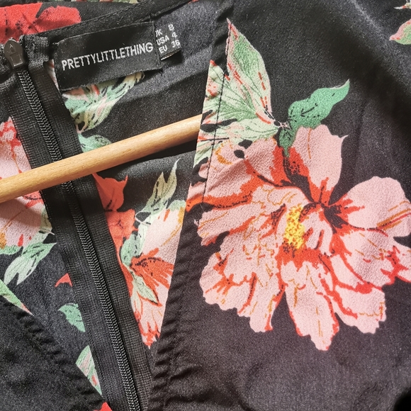 Pretty Little Thing Black Corset Floral Swing Dress PLT Size 8 - Picture 8 of 10